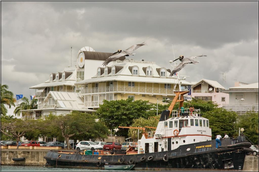 Hotel Saint John Perse Pointe-à-Pitre Esterno foto