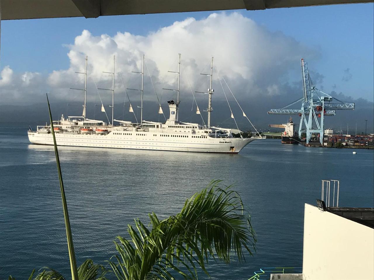 Hotel Saint John Perse Pointe-à-Pitre Esterno foto