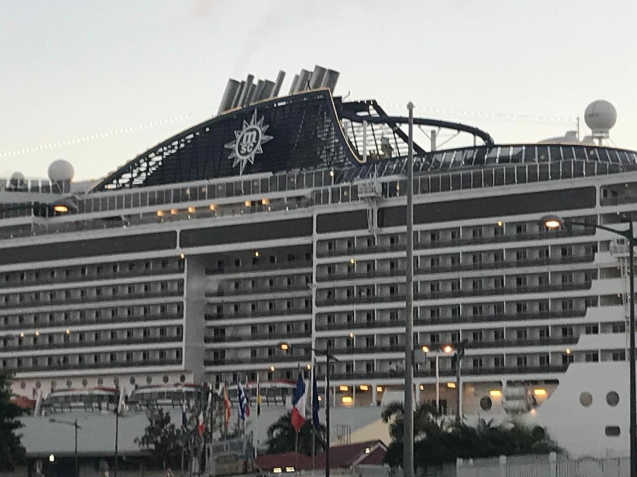 Hotel Saint John Perse Pointe-à-Pitre Esterno foto